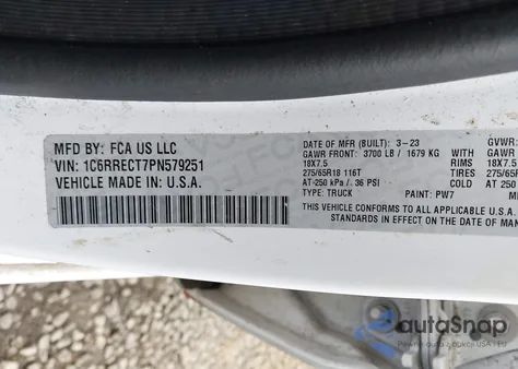 2023 Ram 1500 Tradesman 4X2 6'4 Box z USA, uszkodzony, nr VIN 1C6RRECT7PN579251